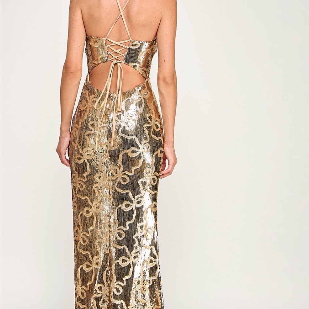 Elegant Gold Sequin Maxi Dress - Picture 3 of 3